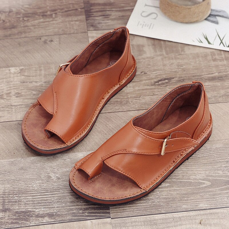 Elvina - Flat Sandals with Buckles
