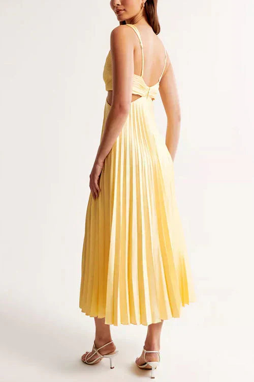 Catherina - Elegant pleated dress for the evening